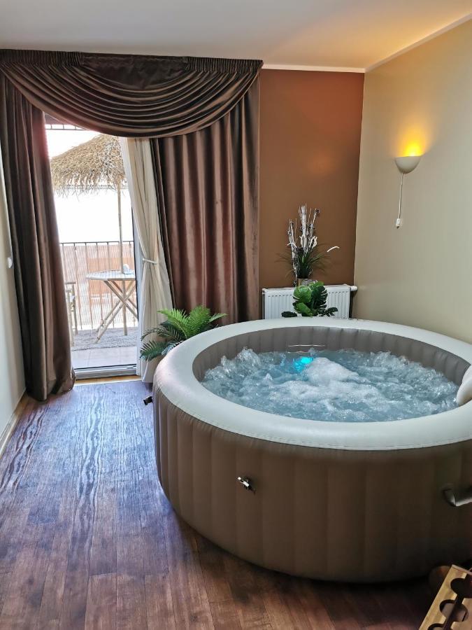 Jacuzzi studio apartman Mare's Zagreb Exterior foto
